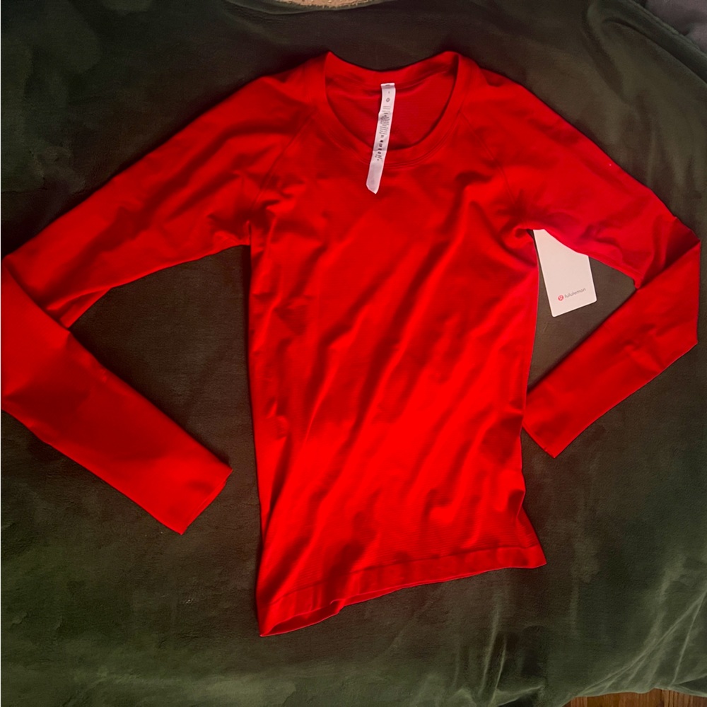 NWT Lululemon Swiftly Tech Long Sleeve 2.0 Red Size 8